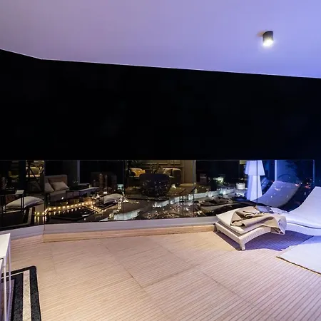 Lux Kalifa 5 Star Exquisite *